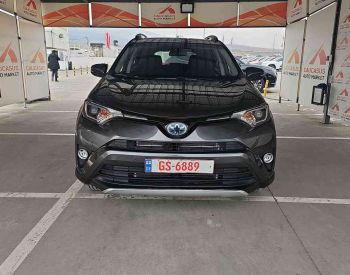 ToyotaRAV 4 Toyota RAV42017