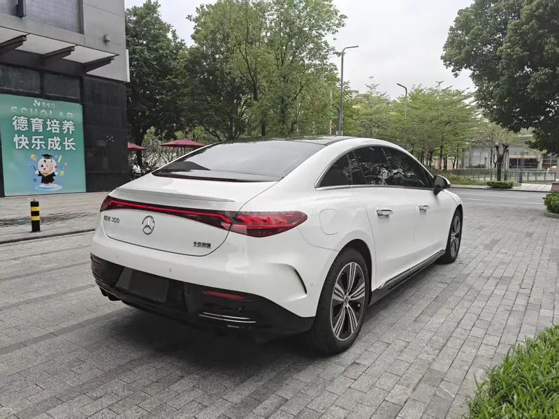 Mercedes-Benz EQE 2022 — миниатюра 7