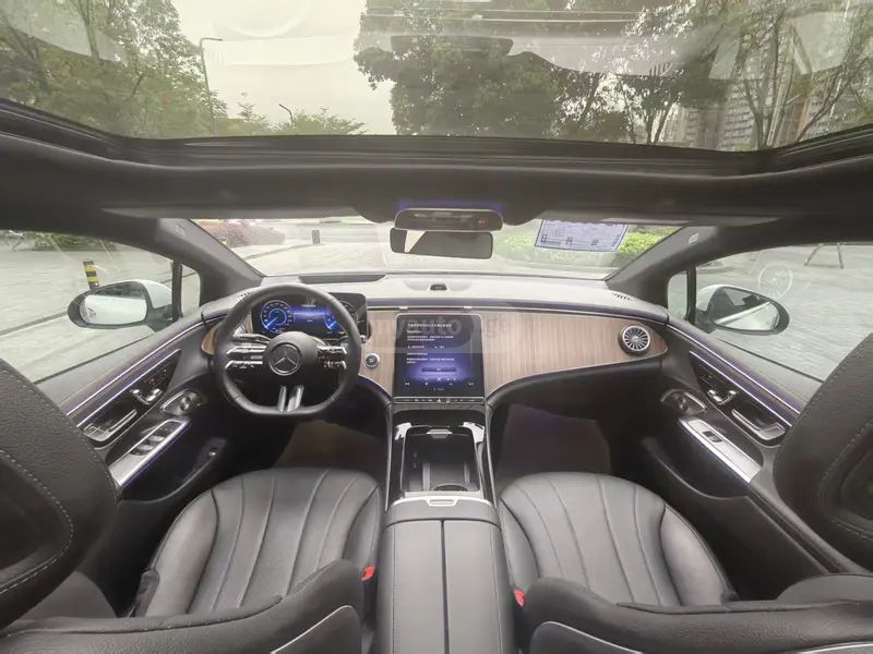 Mercedes-Benz EQE 2022 — миниатюра 9