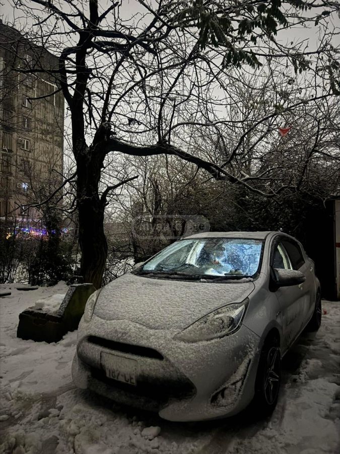 Toyota Aqua - фото 10