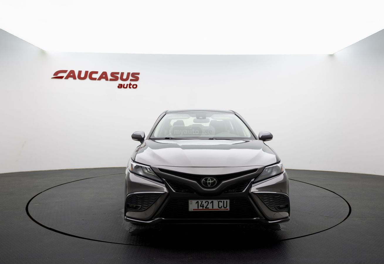 Toyota XSE 4dr Front-Wheel Drive Seda — миниатюра 1