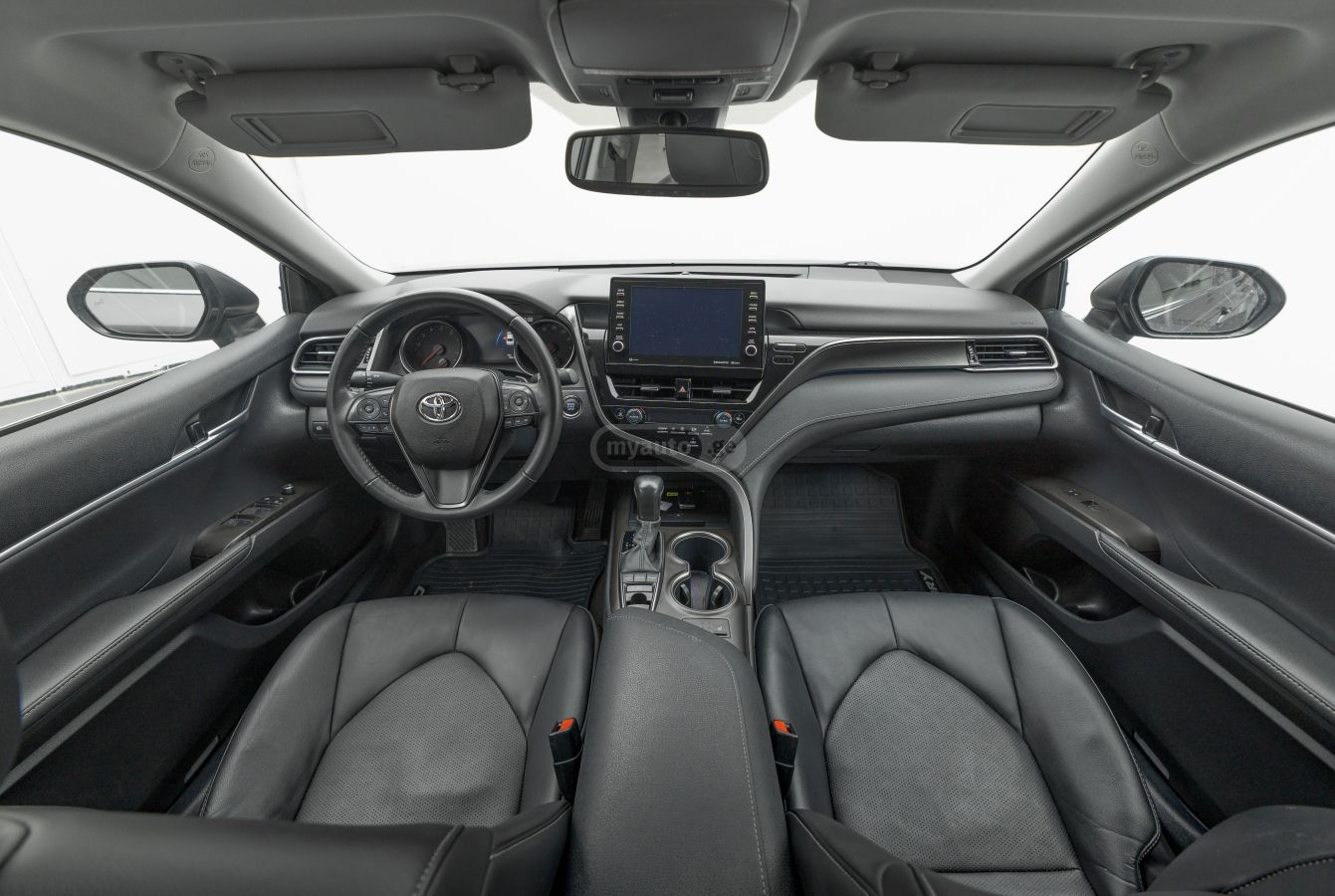 Toyota XSE 4dr Front-Wheel Drive Seda — миниатюра 12