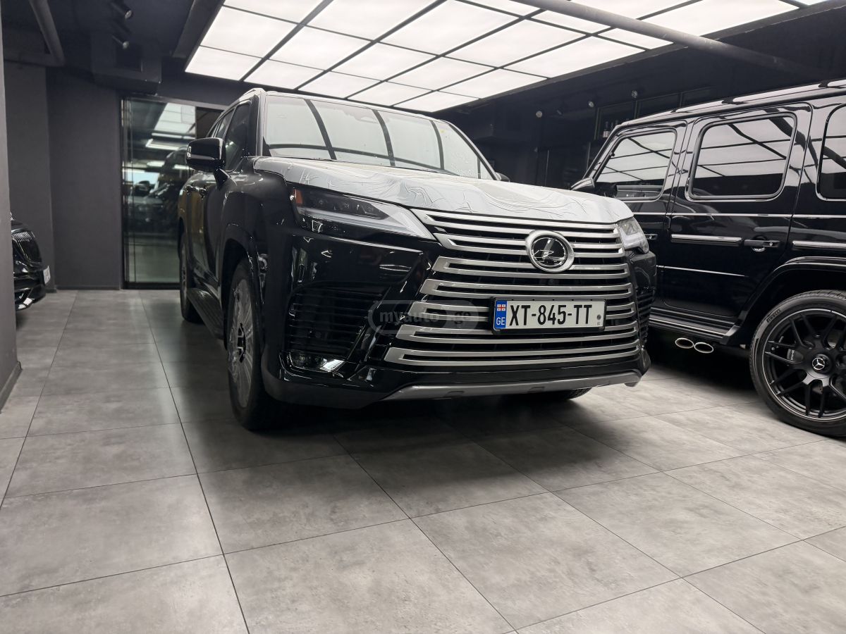 Lexus lx 600 - фото 1