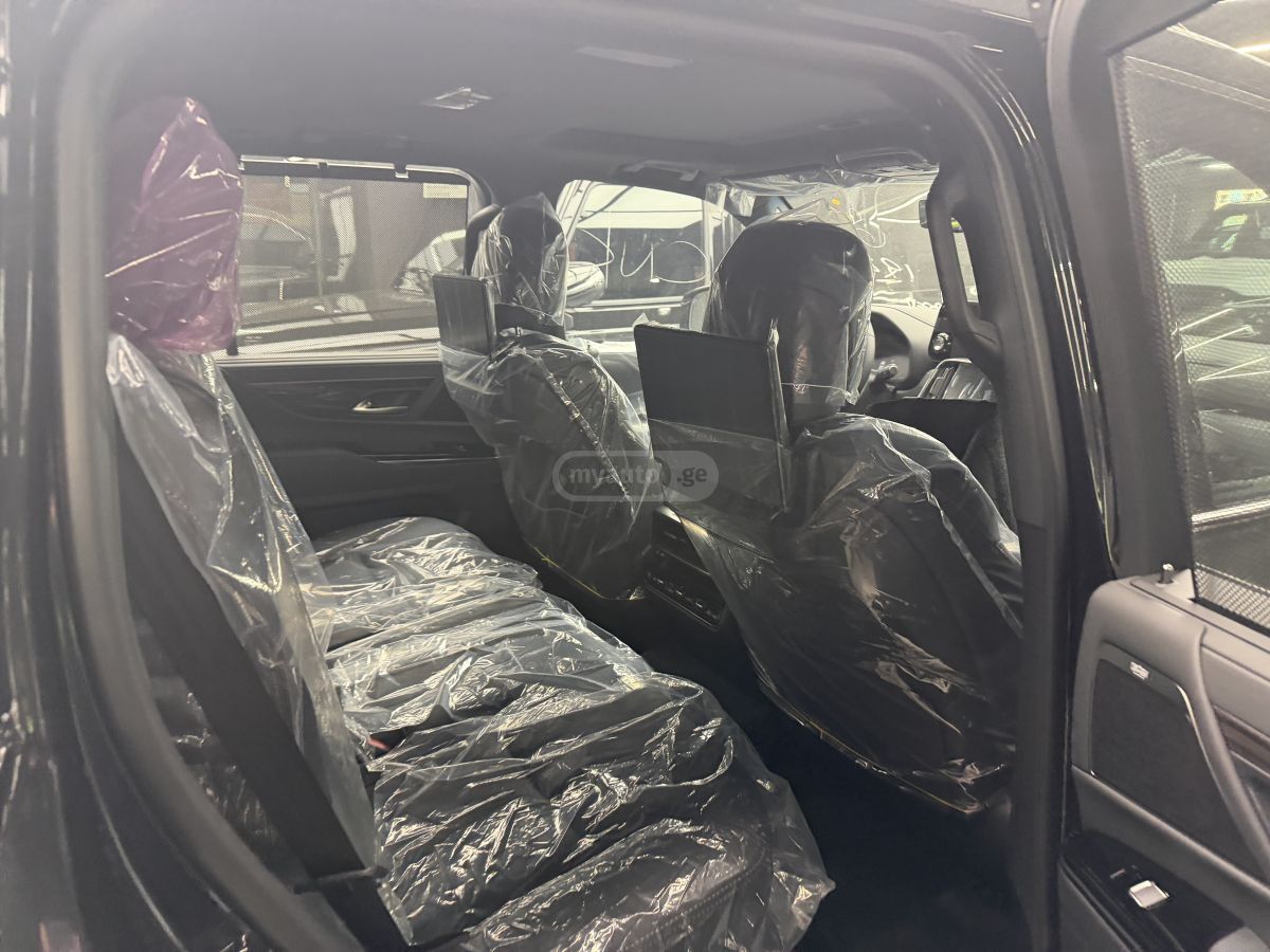 Lexus lx 600 - фото 7