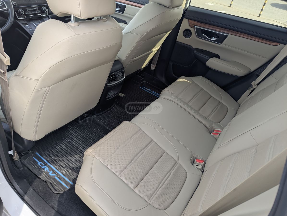 Honda Touring 4dr All-Wheel Drive CV — миниатюра 7