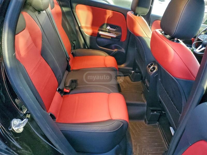 Mercedes-Benz Base GLA 250 4dr All-Wheel Dri — миниатюра 7