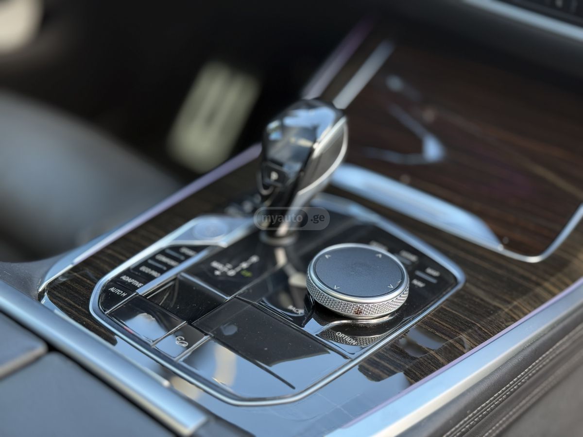 BMW X5 - фото 11