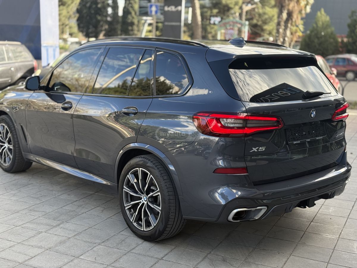 BMW X5 - фото 4