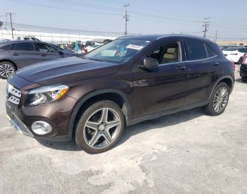 Mercedes-BenzGLA 250