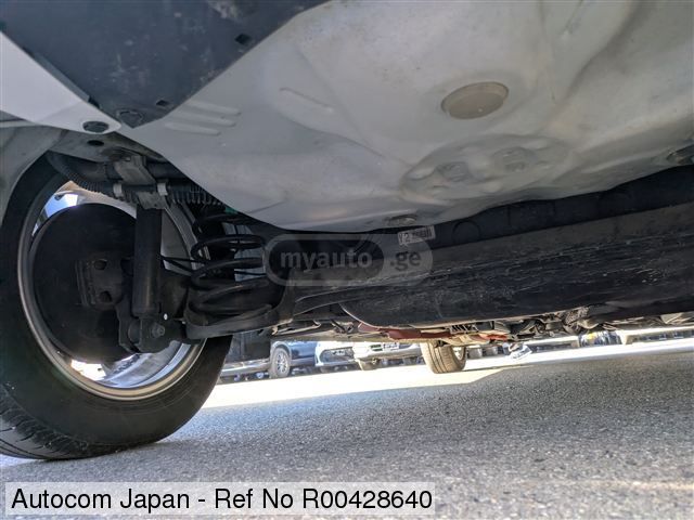 Toyota Aqua - фото 13