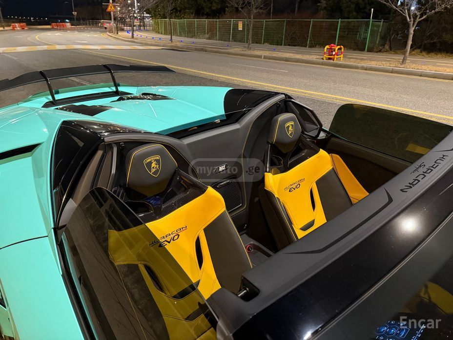 Lamborghini Huracn 2023 — миниатюра 10