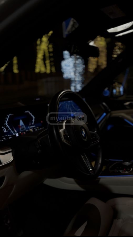 BMW M60i 4dr All Wheel Drive Sport — миниатюра 5