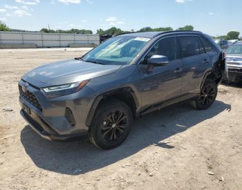 ToyotaRAV 4