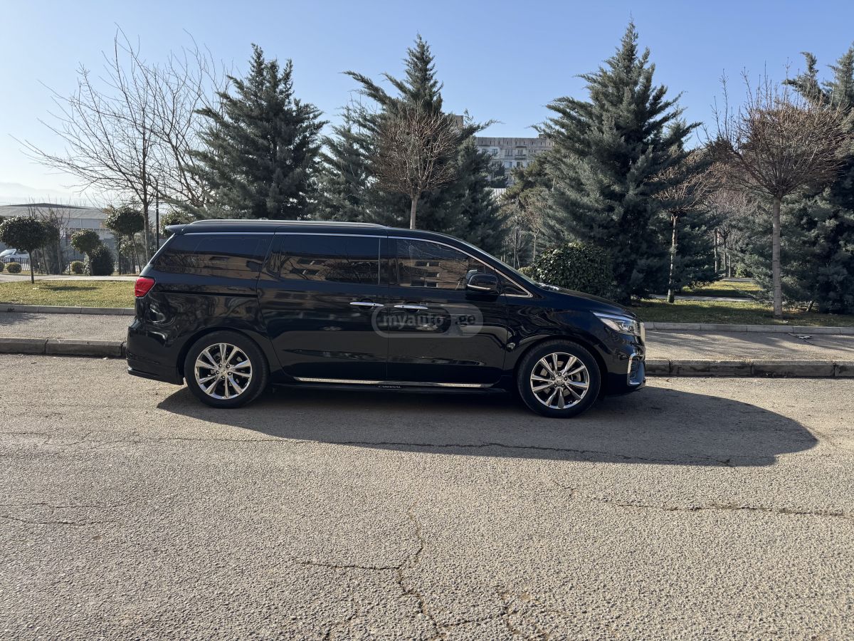 Kia Carnival - фото 2