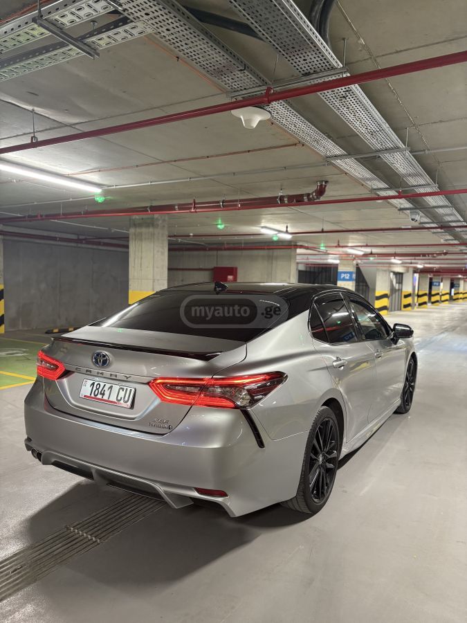 Toyota Camry - фото 5