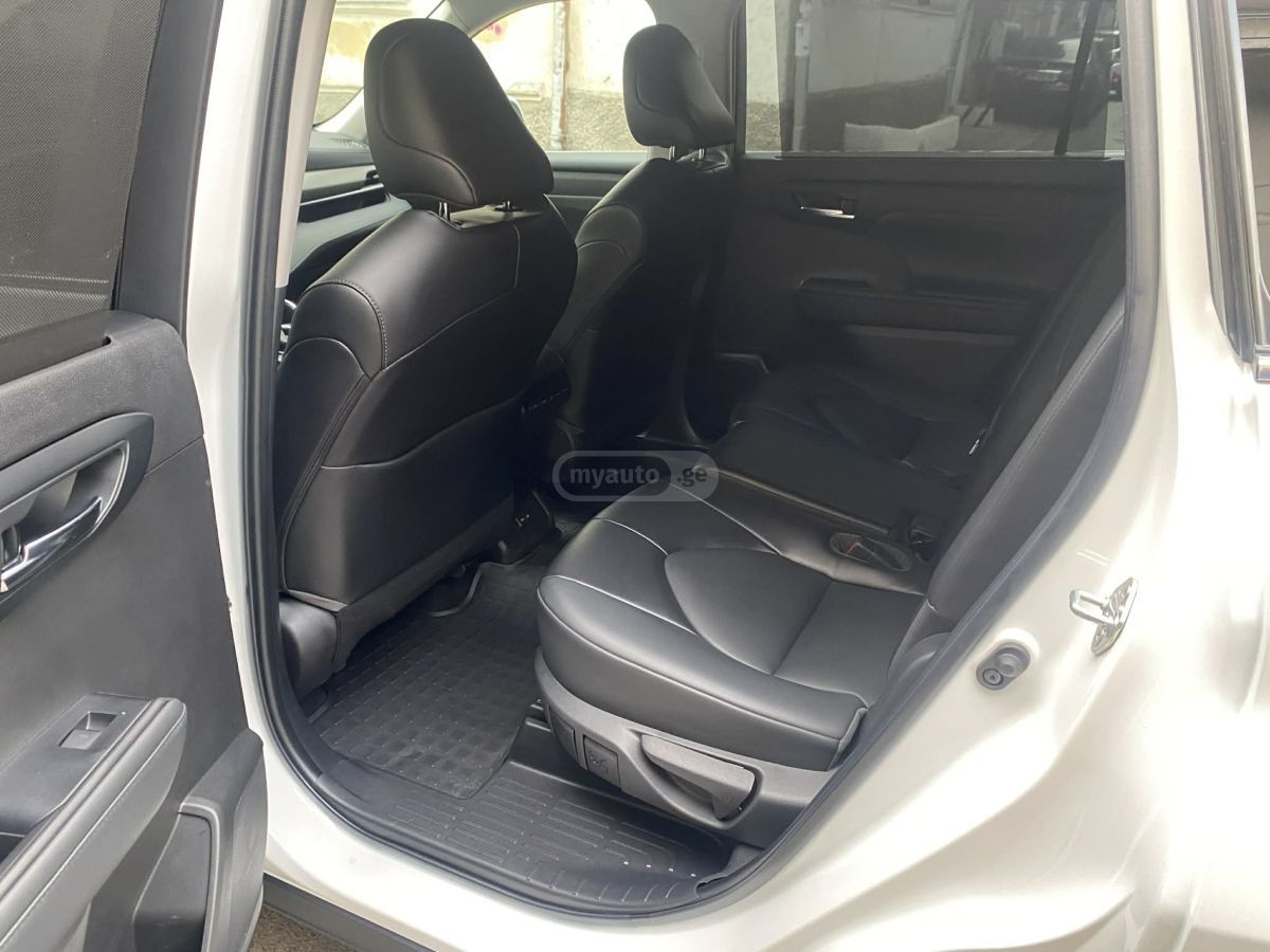 Toyota Highlander - фото 10
