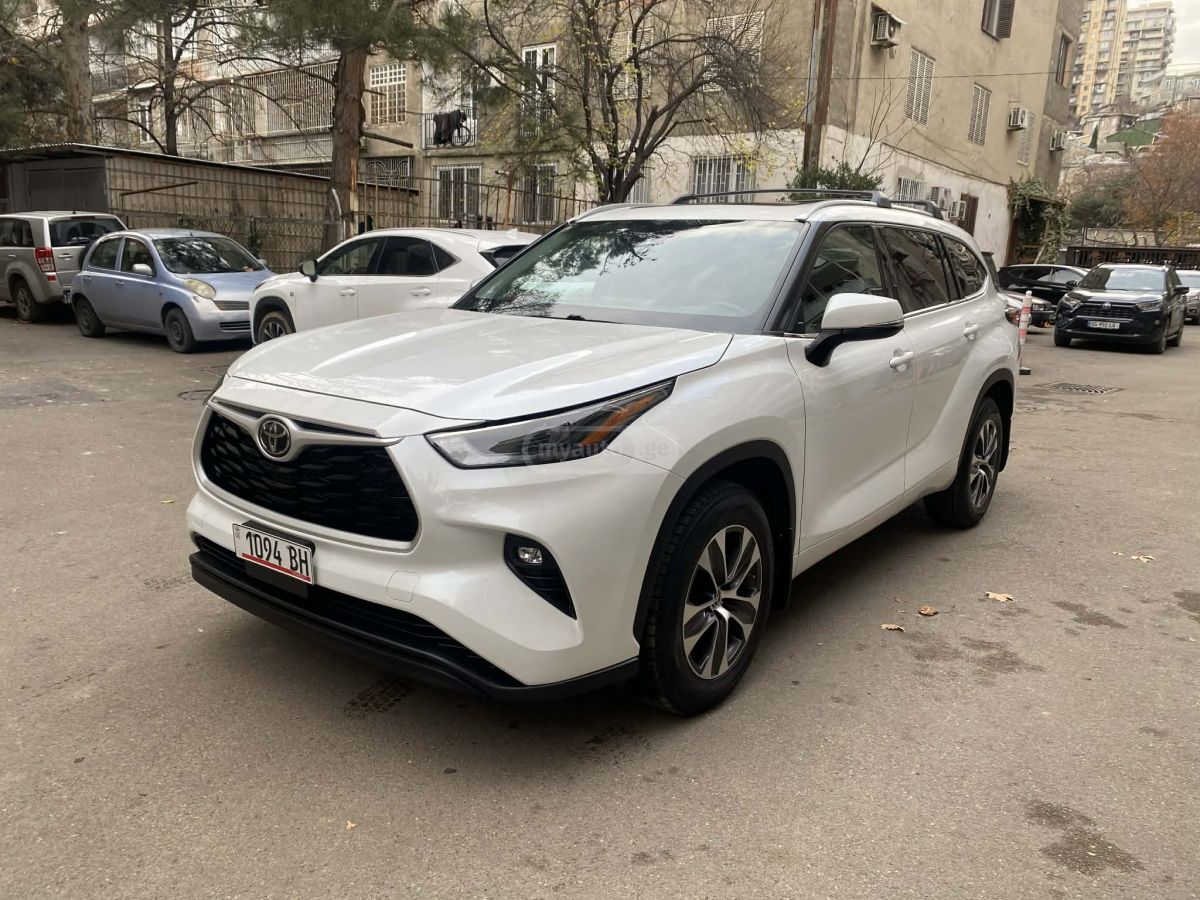 Toyota Highlander - фото 3