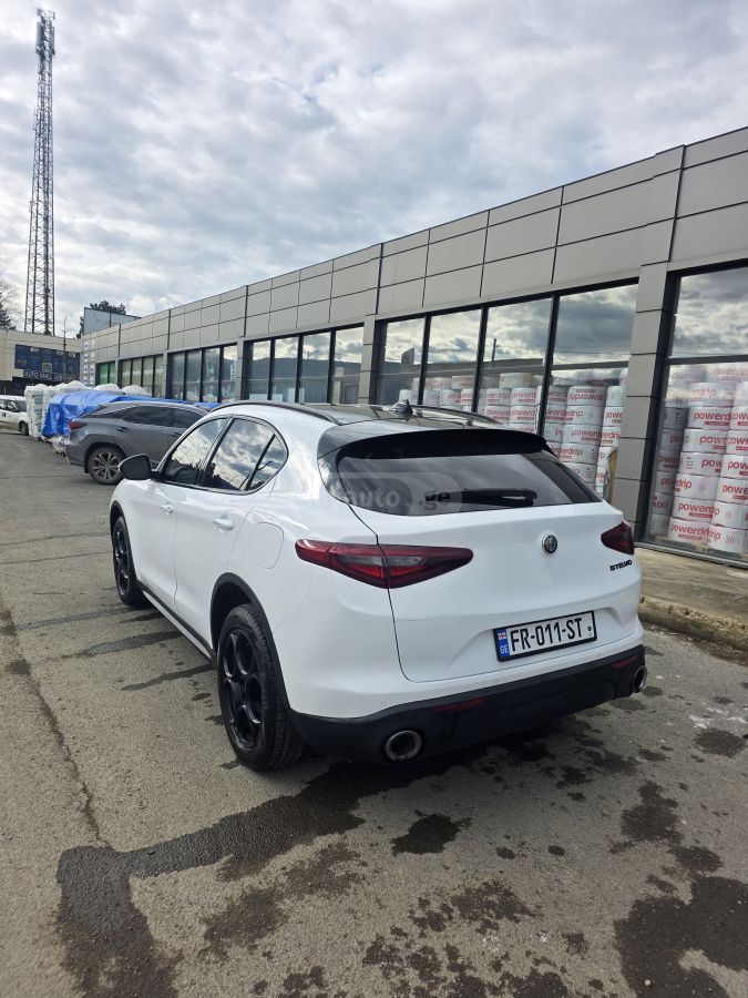 Alfa Romeo Stelvio - фото 5