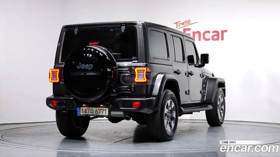 Jeep Wrangler - фото 2