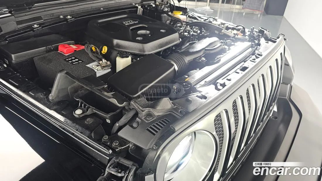 Jeep Wrangler - фото 6