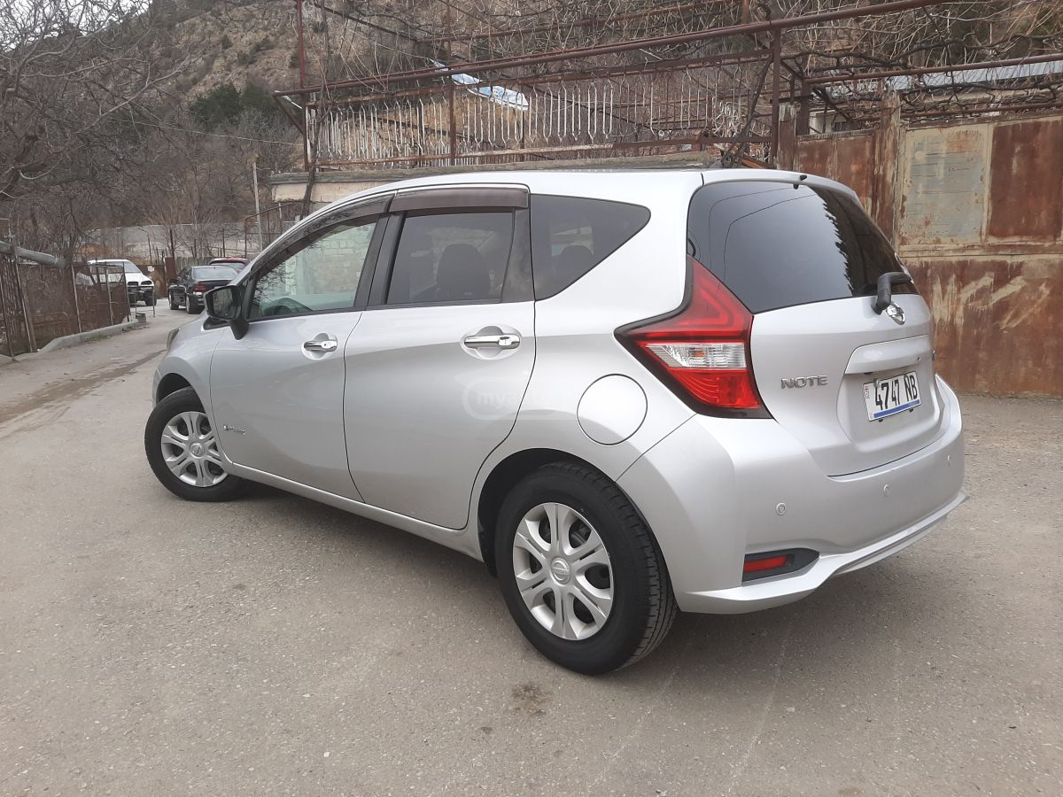Nissan Note - фото 2
