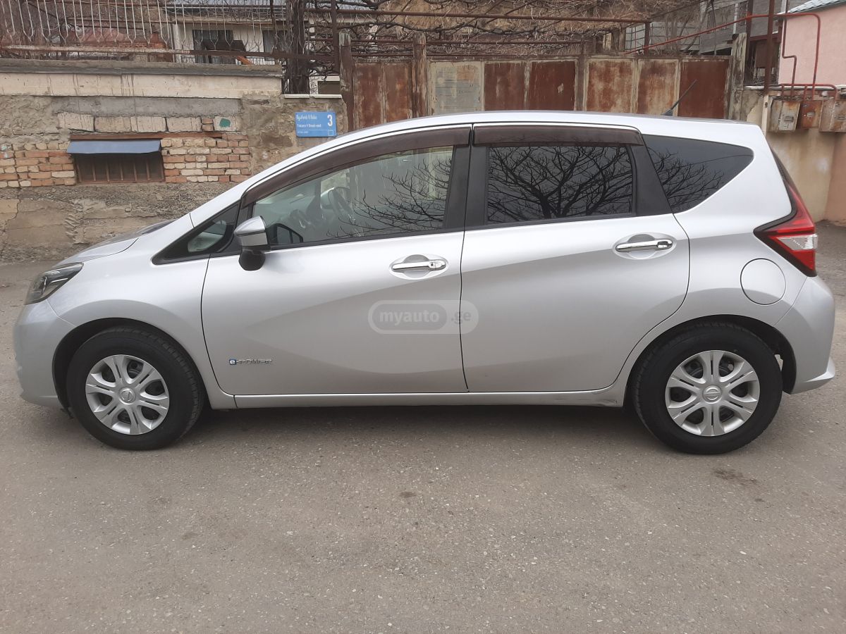 Nissan Note - фото 4