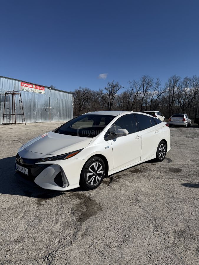 Toyota Prius Prime - фото 6