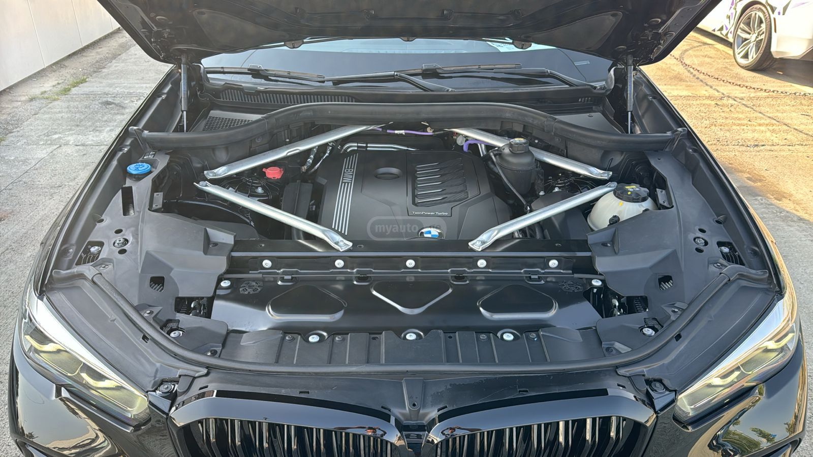 BMW X5 - фото 15