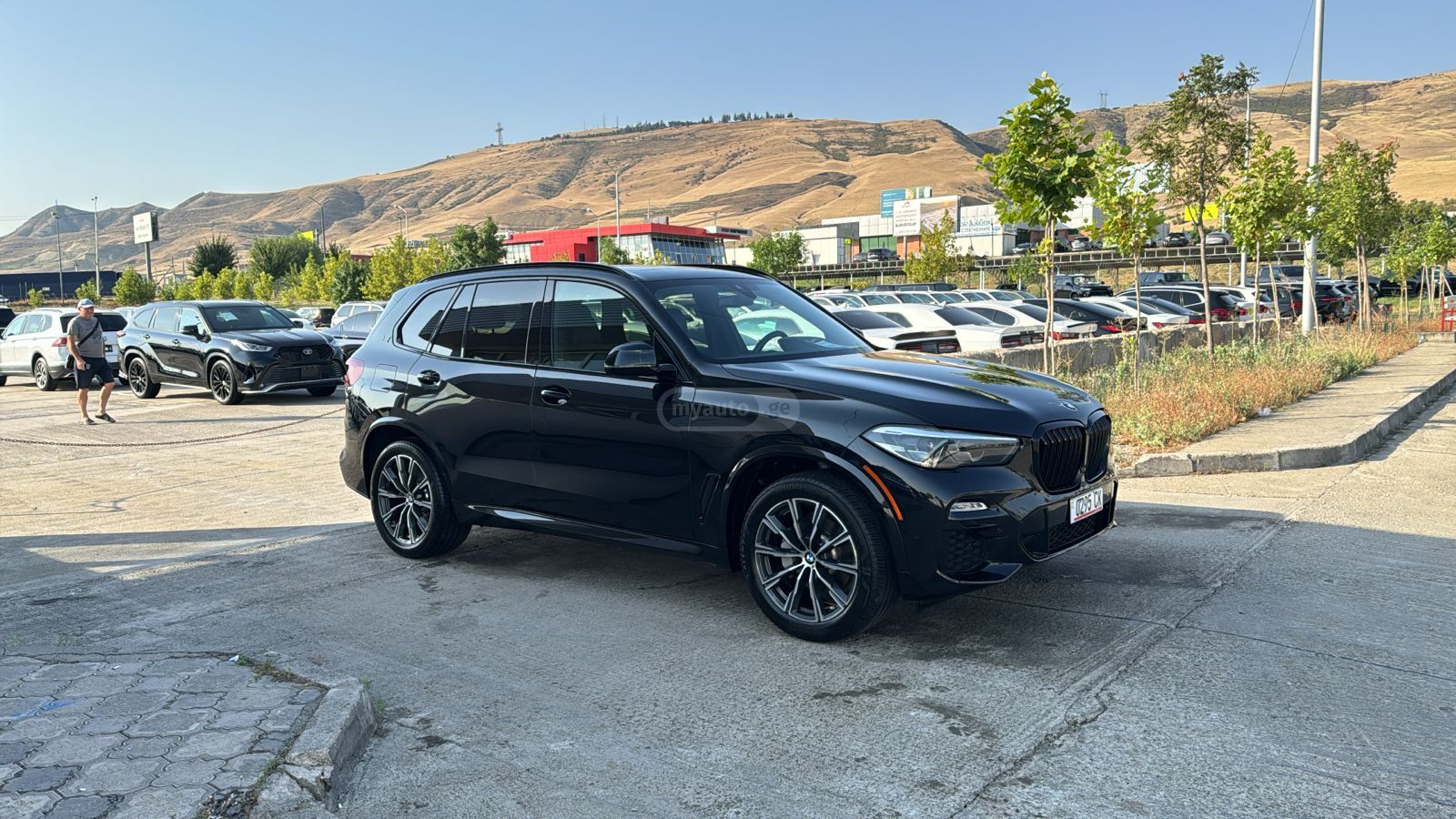 BMW X5 - фото 2