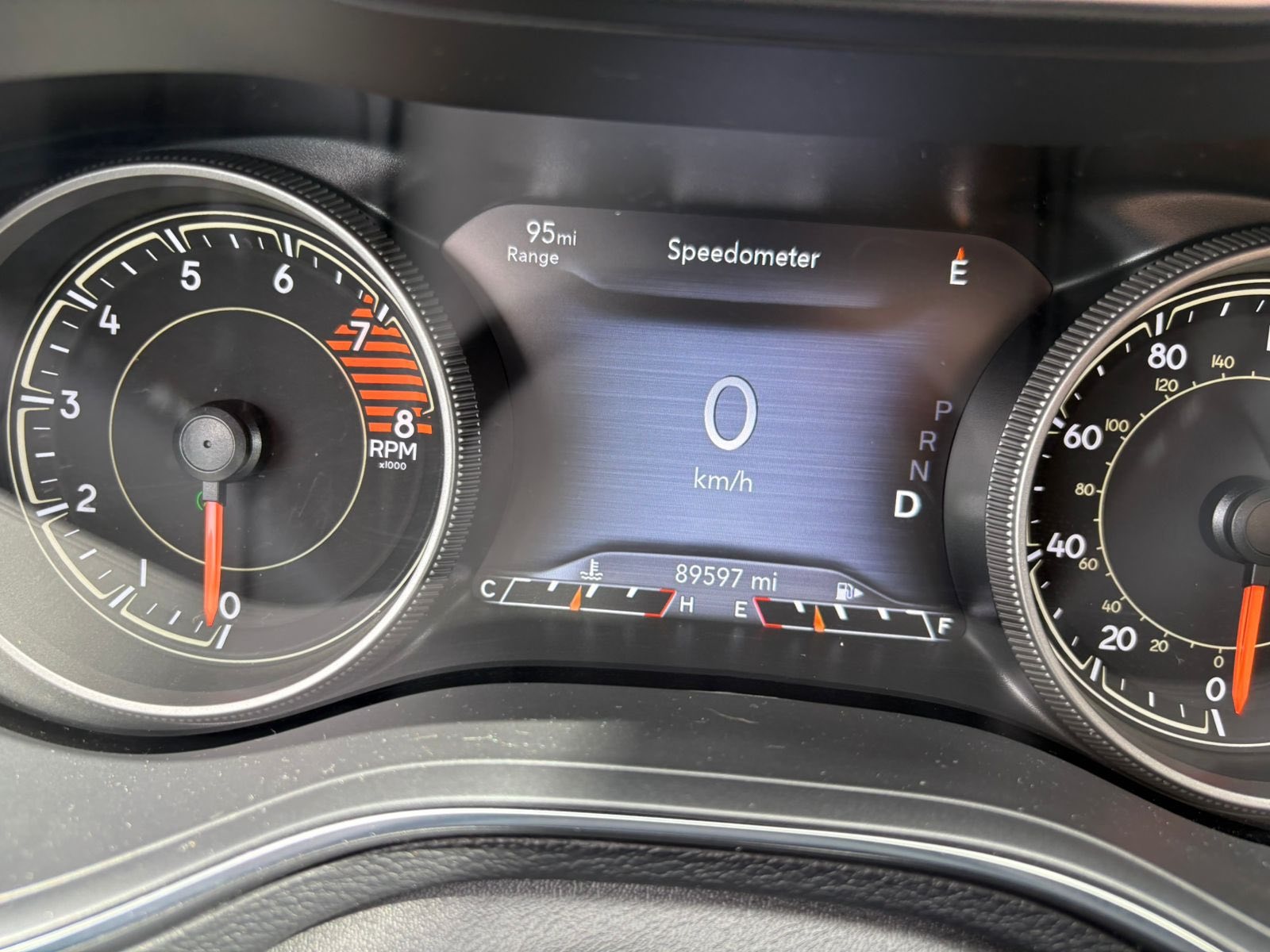 Jeep Cherokee - фото 9