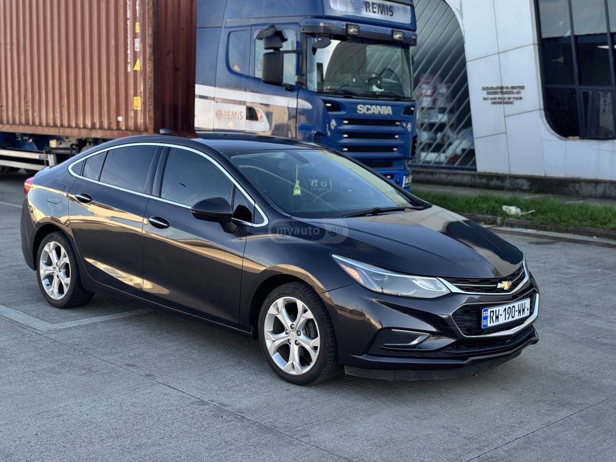 Chevrolet Cruze - фото 1
