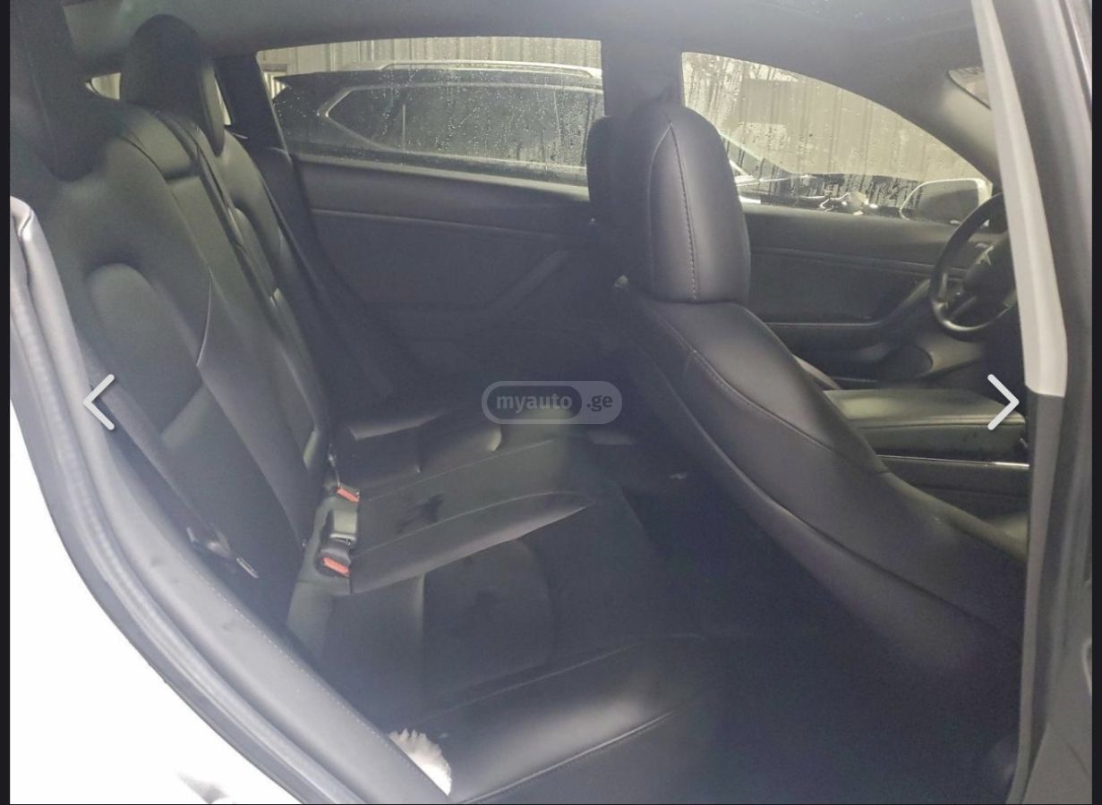 Tesla Model 3 - фото 6
