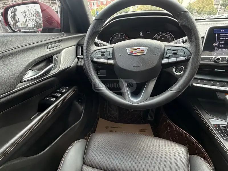 Cadillac CT4 2021 — миниатюра 8