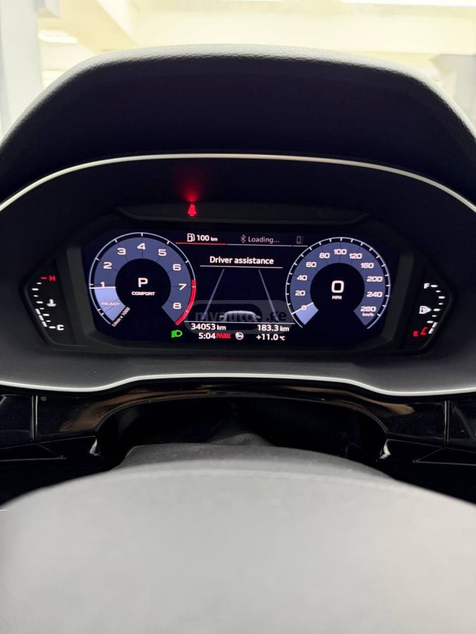 Audi Q3 - фото 12