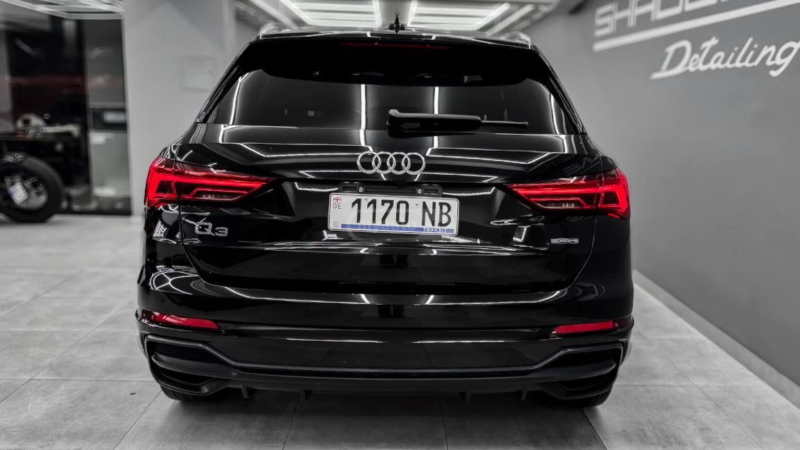 Audi Q3 - фото 3