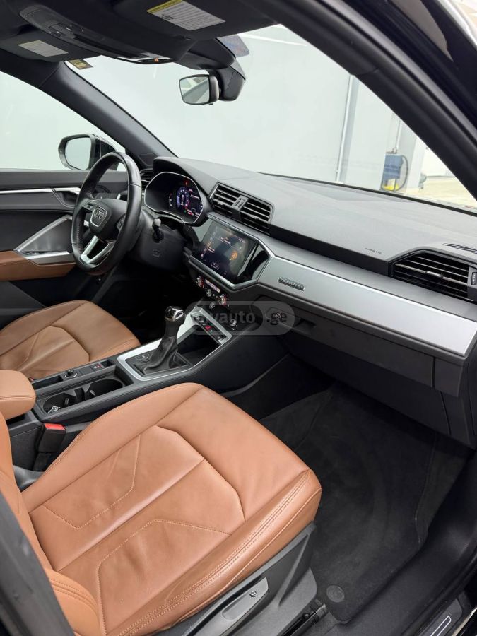 Audi Q3 - фото 9