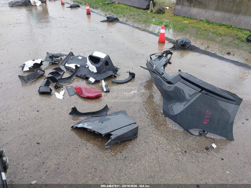 BMW M4 - фото 12