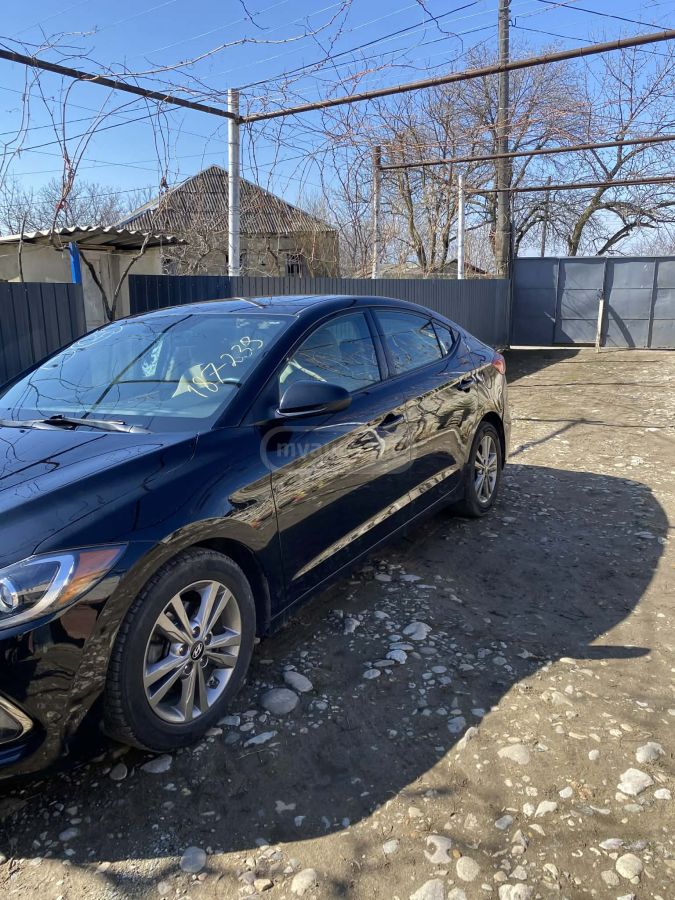 Hyundai Elantra - фото 10