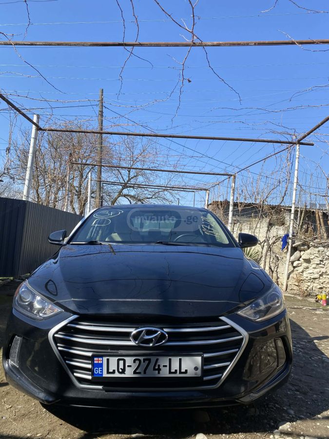 Hyundai Elantra - фото 11