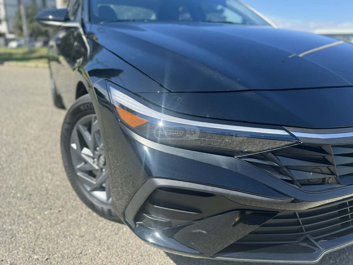 Hyundai Elantra - фото 9