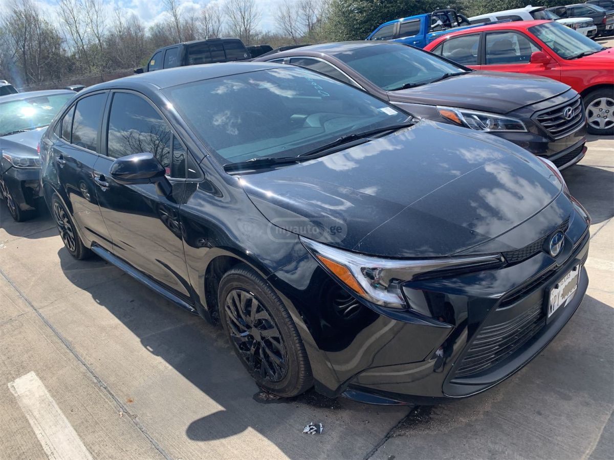 Toyota LE HYBRID FWD — миниатюра 2