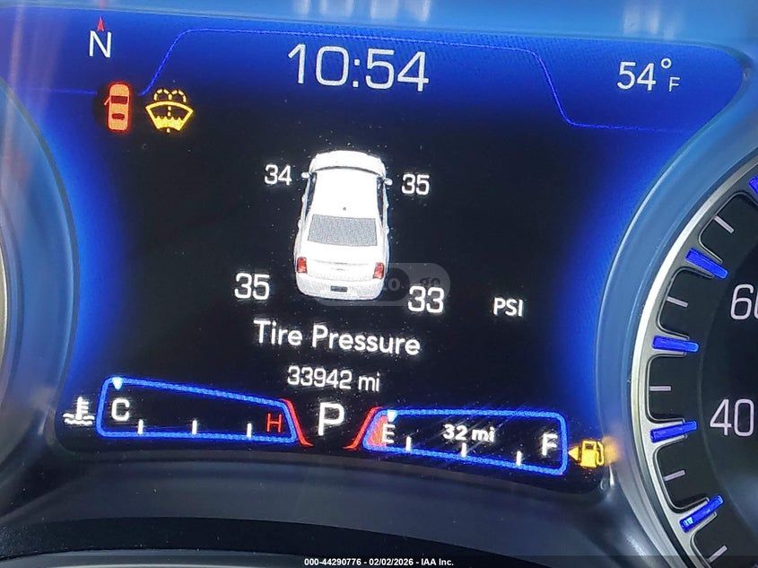 Chrysler 300 2023 — миниатюра 15