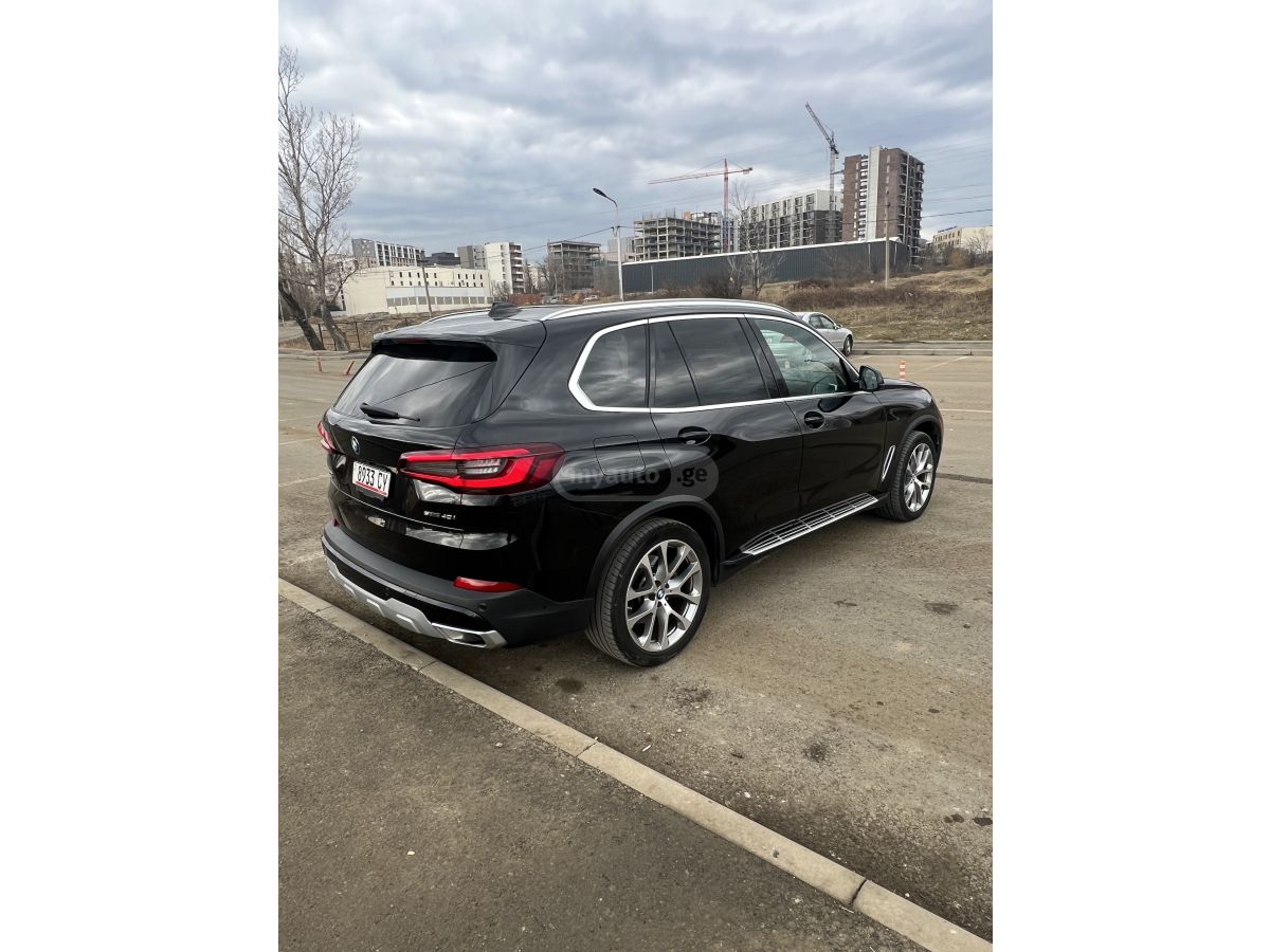 BMW X5 - фото 11