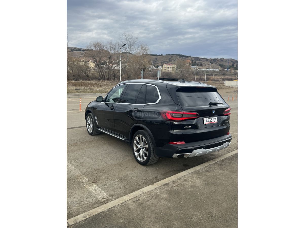 BMW X5 - фото 12
