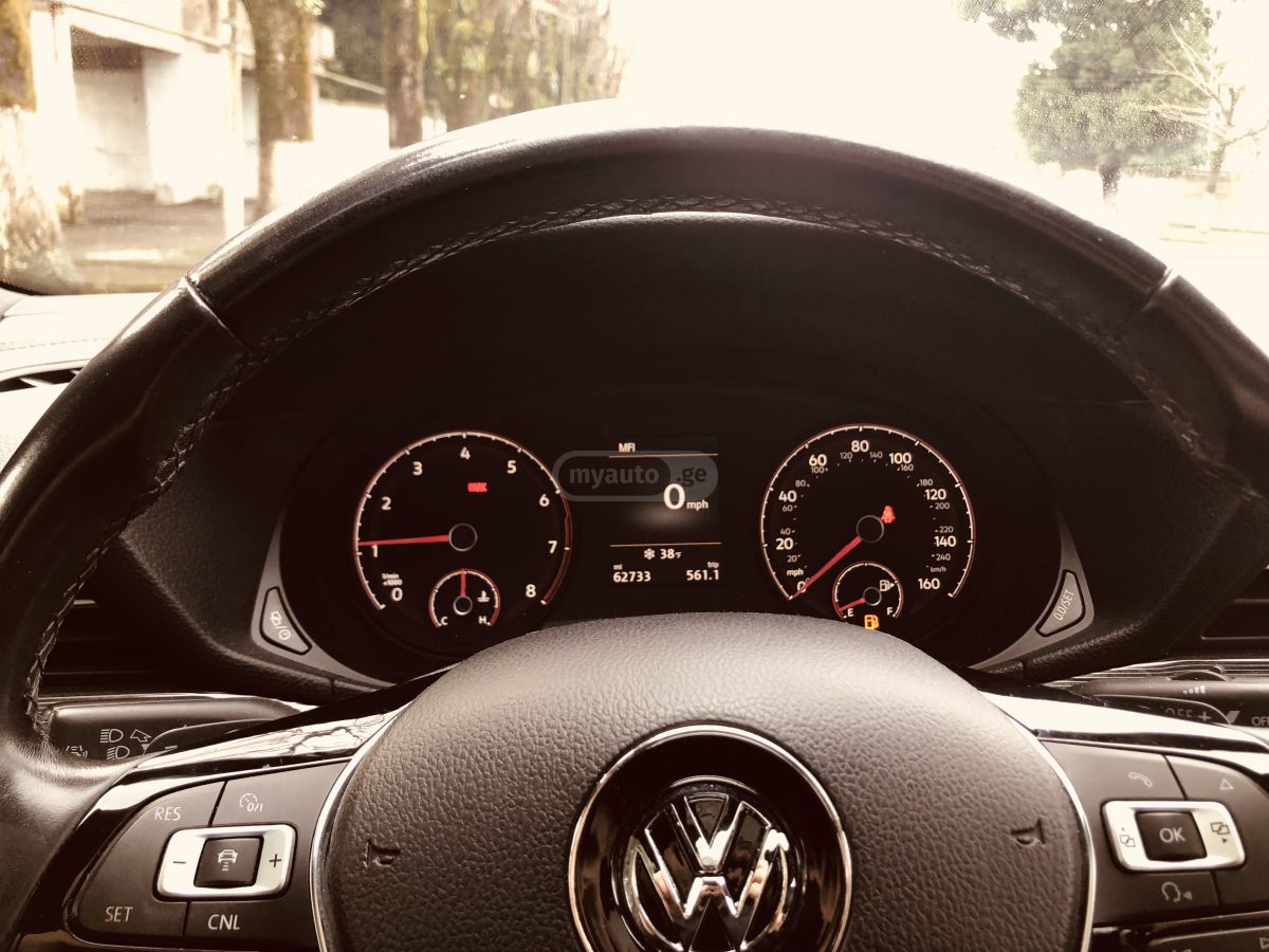 Volkswagen Passat - фото 14