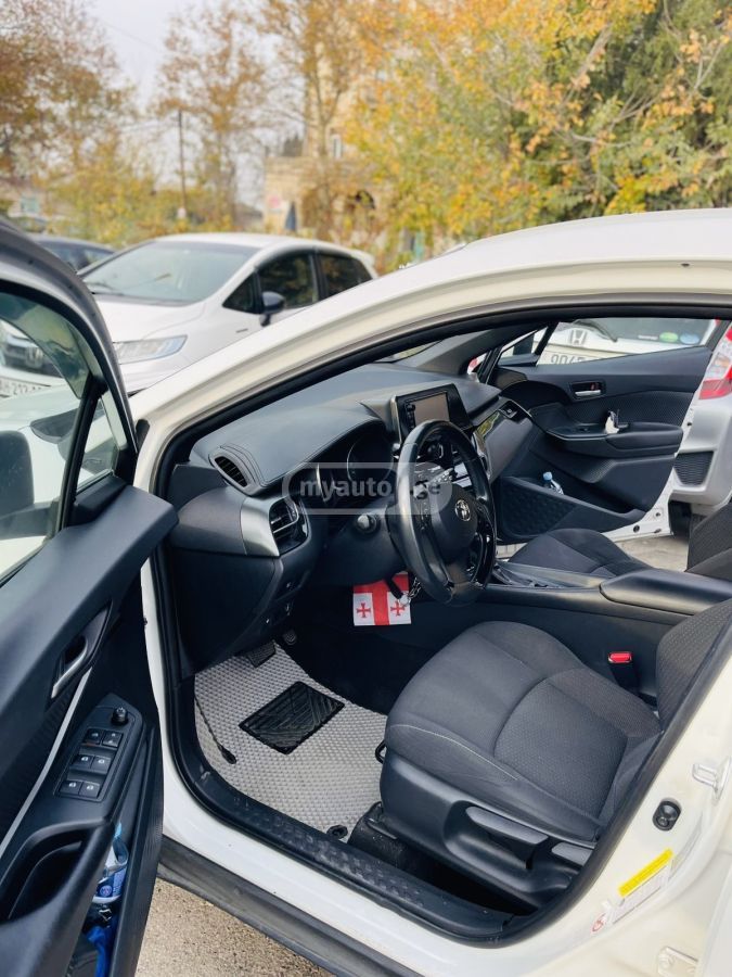 Toyota CHR - фото 7