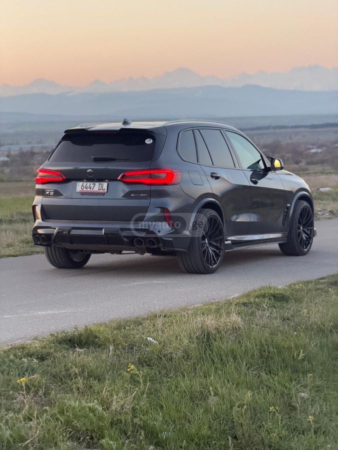 BMW X5 - фото 7