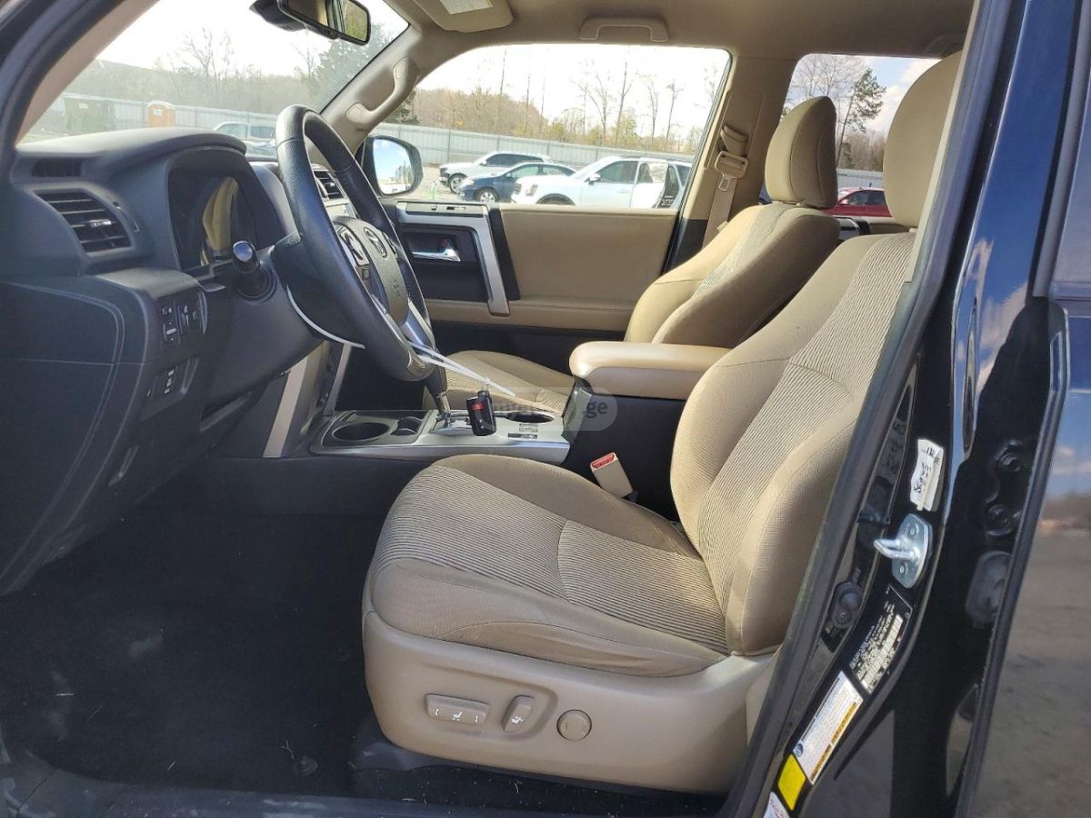 Toyota 4 Runner - фото 7