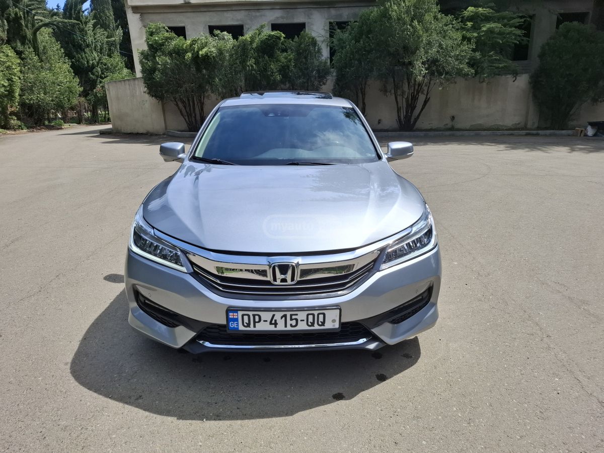 Honda Accord - фото 1