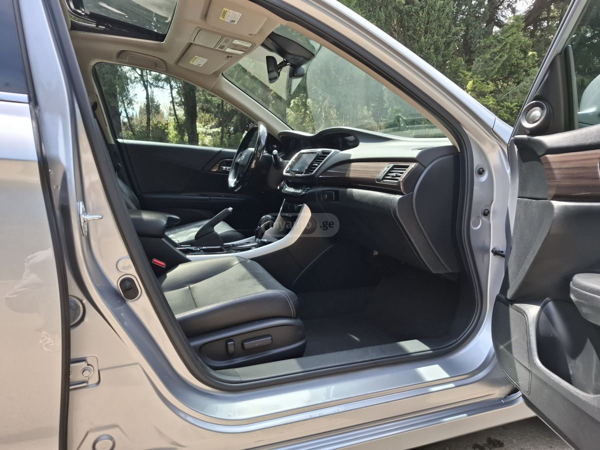 Honda Accord - фото 10